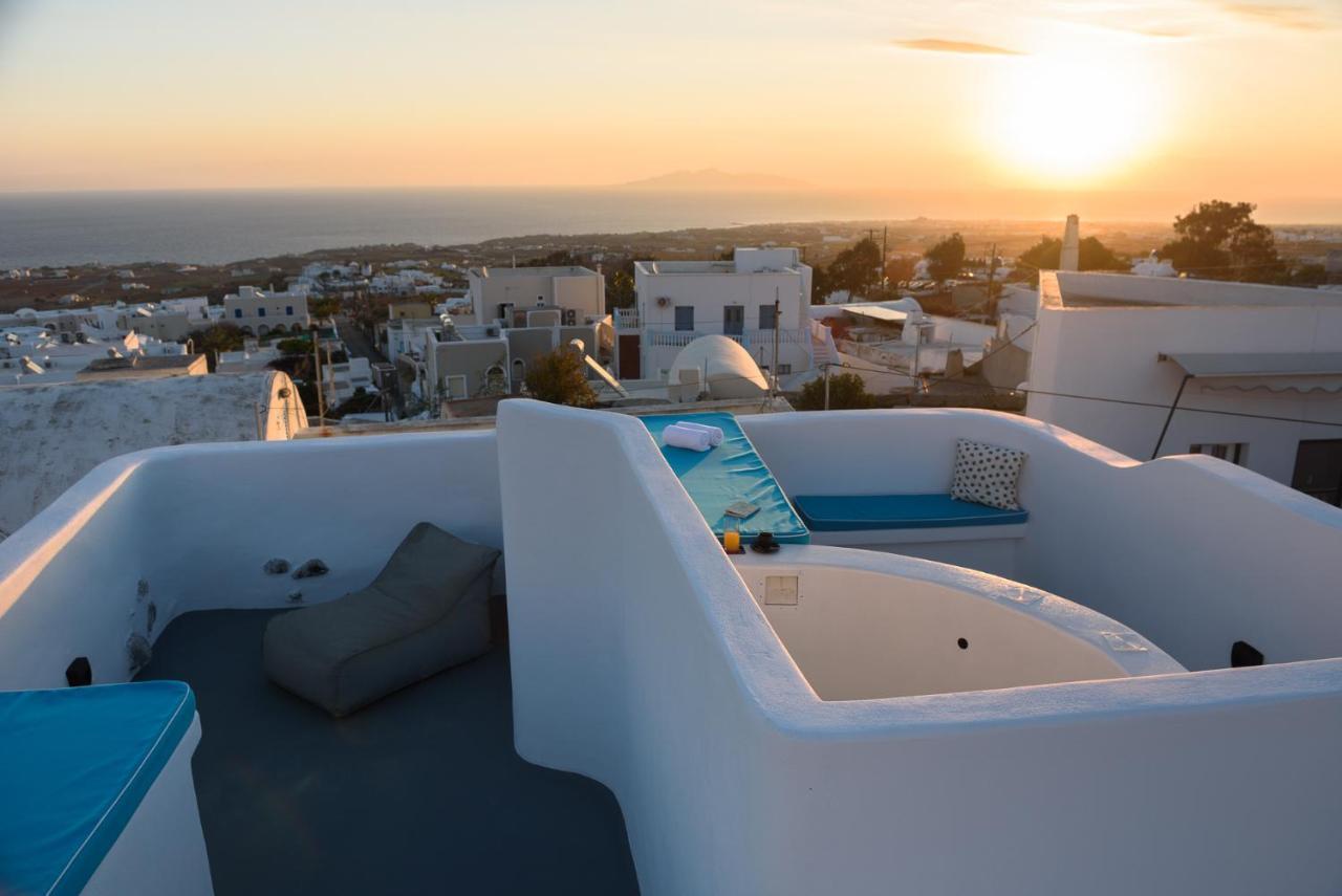 The Luna Caverns Fira (Santorini) Exterior photo