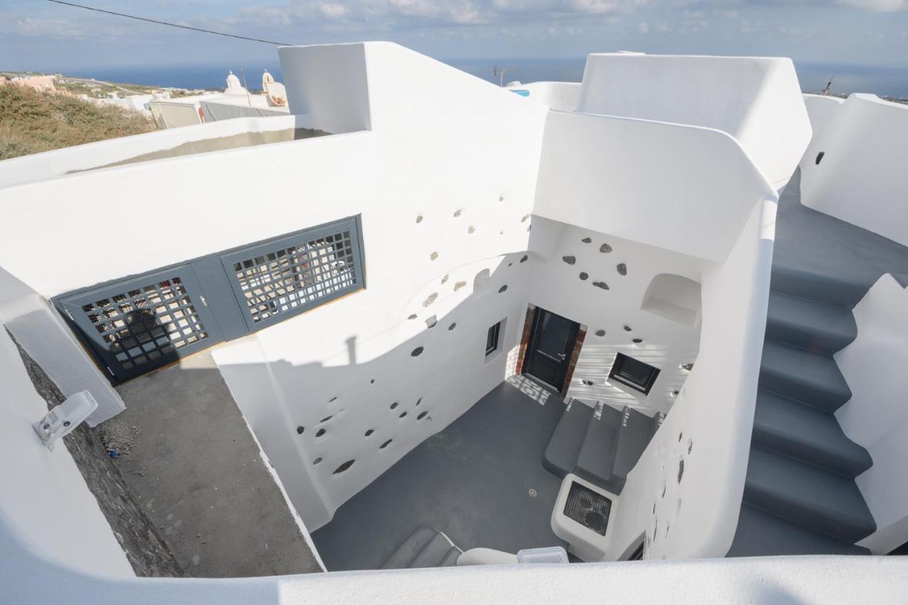 The Luna Caverns Fira (Santorini) Exterior photo